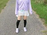 パンツが透けるスカートで散歩させて遊ばせました。